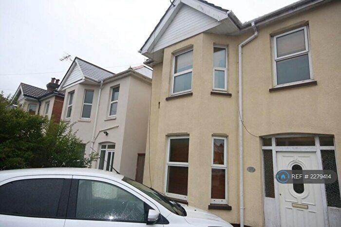 5 Bedroom Detached House To Rent In Nortoft Road, Bournemouth, BH8