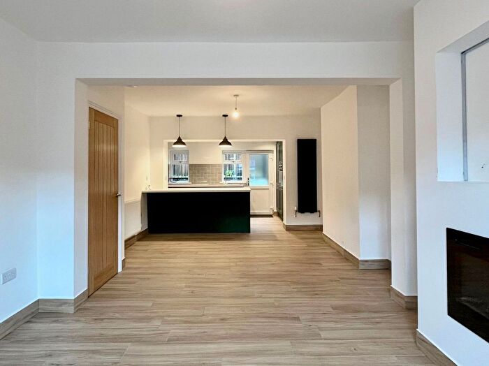 2 Bedroom Terraced House To Rent In Risca Road, Cross Keys, NP11