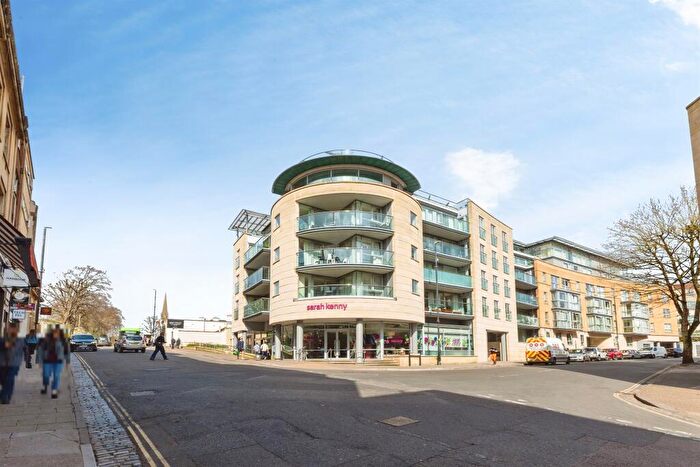 1 Bedroom Apartment For Sale In Merchants Road, Clifton, Bristol, BS8
