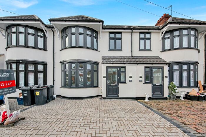 5 Bedroom Terraced House To Rent In Malvern Drive, Ilford, IG3