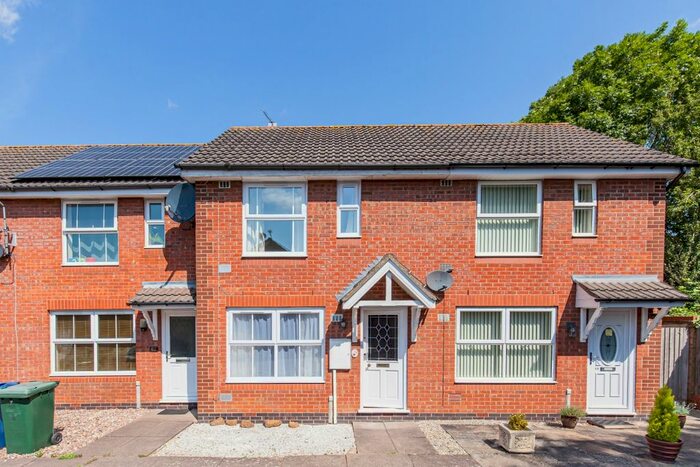 2 Bedroom Semi-Detached House To Rent In Princethorpe Drive, Banbury, OX16