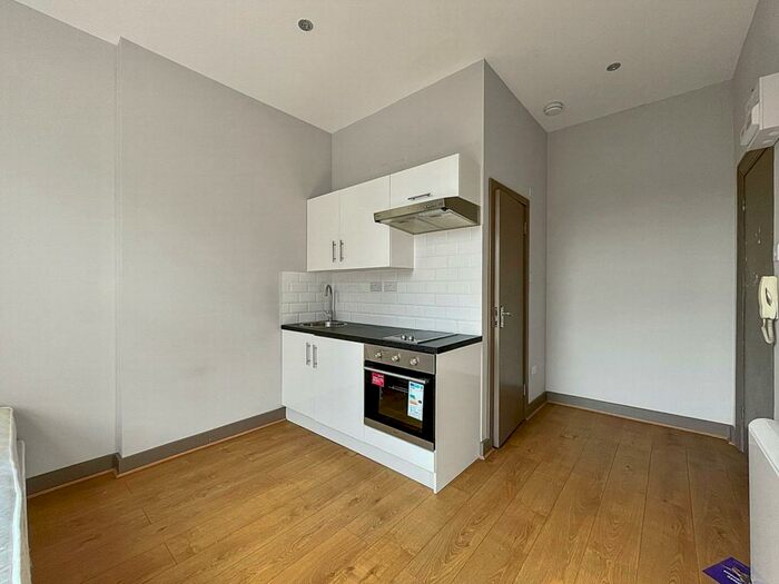 Studio To Rent In Iverson Road, West Hampstead, London, NW6