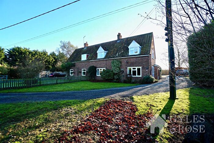4 Bedroom Semi-Detached House For Sale In Lawford, Manningtree, CO11