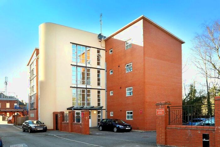1 Bedroom Apartment To Rent In Callingham Court, Post Office Lane, Beaconsfield, HP9