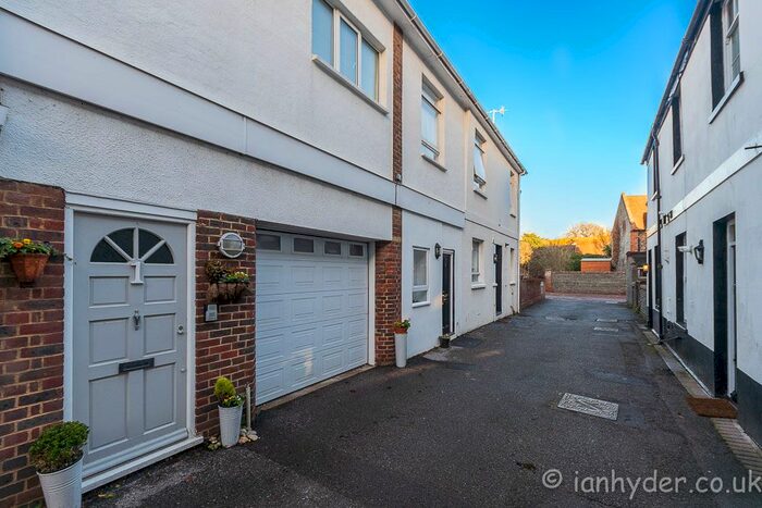 2 Bedroom Maisonette To Rent In Olde Place Mews, High Street, Rottingdean, Brighton BN2