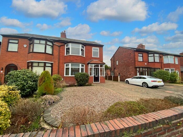 3 Bedroom Semi-Detached House To Rent In Warwick Road, Worsley, M28