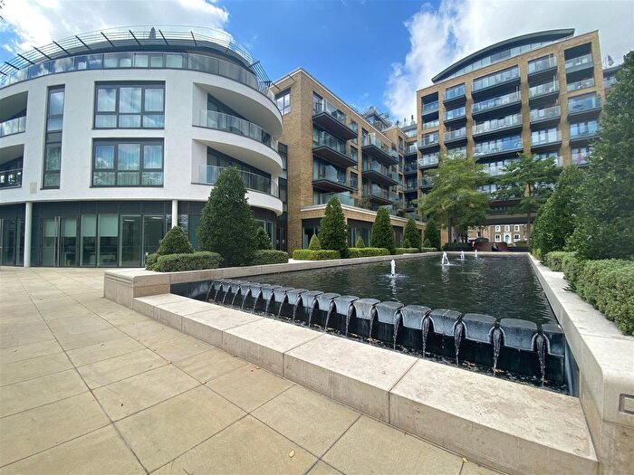 2 Bedroom Flat For Sale In Quayside House, Kew Bridge Road, TW8