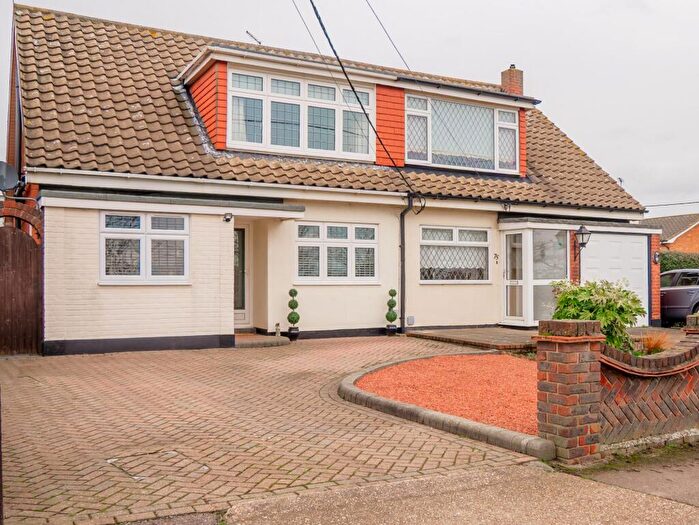 3 Bedroom Semi Detached House For Sale In Victoria Road, Rayleigh, SS6