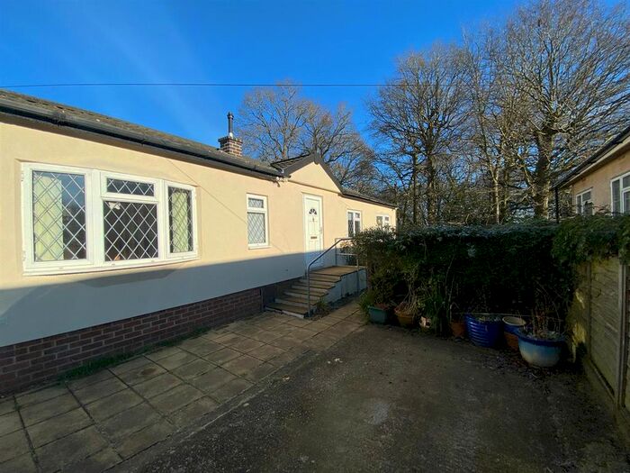 2 Bedroom Park Home For Sale In Wyatts Covert, Denham, Uxbridge, UB9