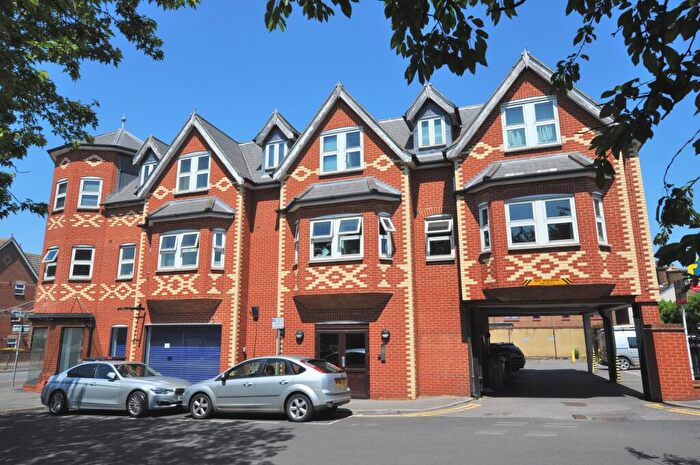 3 Bedroom Apartment To Rent In Church Road, Guildford, Surrey, GU1