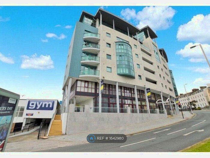 1 Bedroom Flat To Rent In Ocean Crescent, Plymouth, PL1