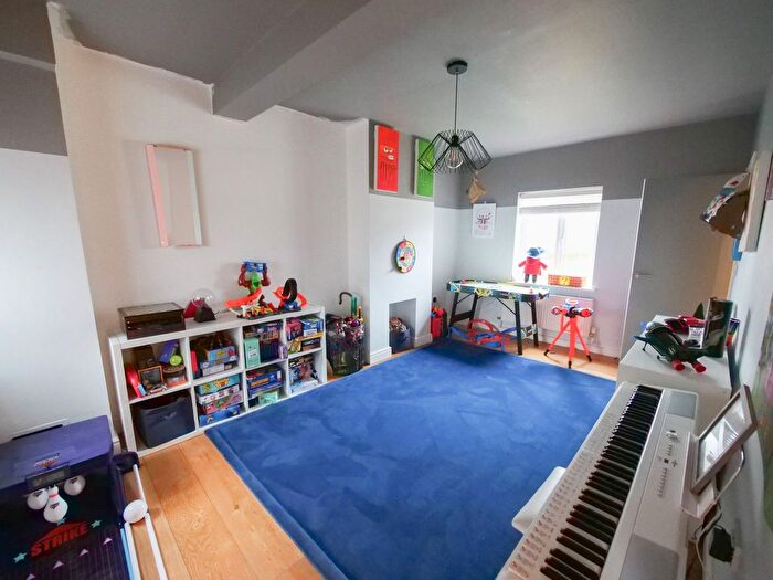 4 Bedroom Semi-Detached House For Sale In Victoria Mill Road, Framlingham, Woodbridge, IP13