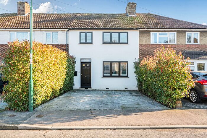 3 Bedroom Terraced House For Sale In Lennard Road, Dunton Green, Sevenoaks, TN13