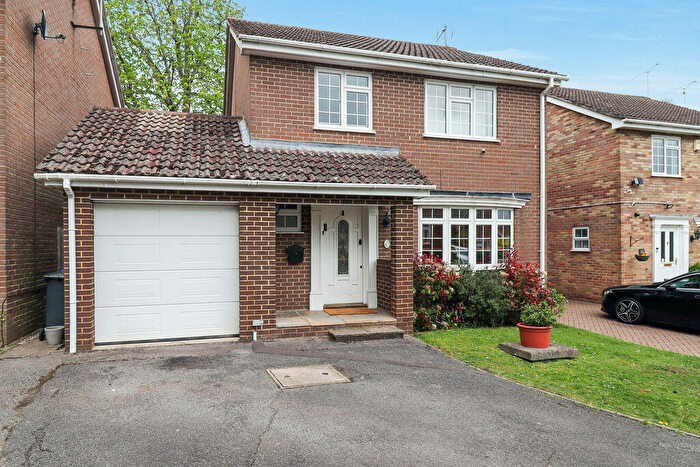4 Bedroom Detached House For Sale In Bosman Drive, Windlesham, GU20
