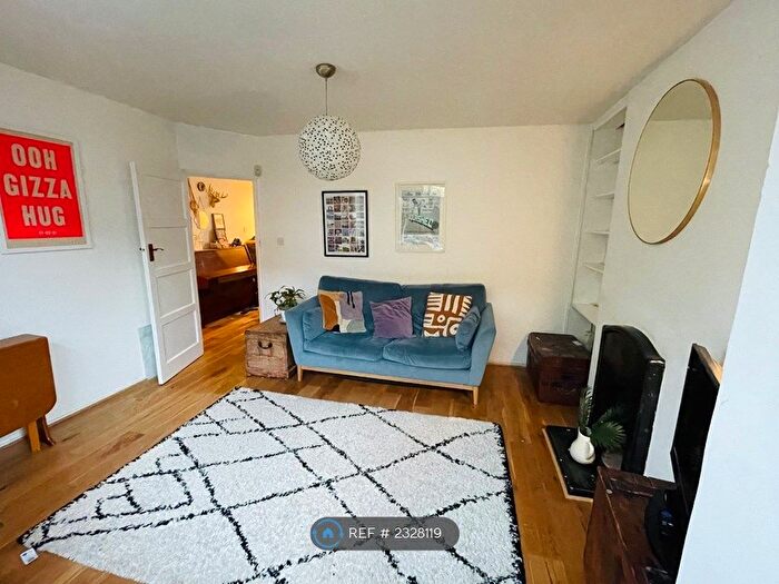 2 Bedroom Flat To Rent In London, London, N8