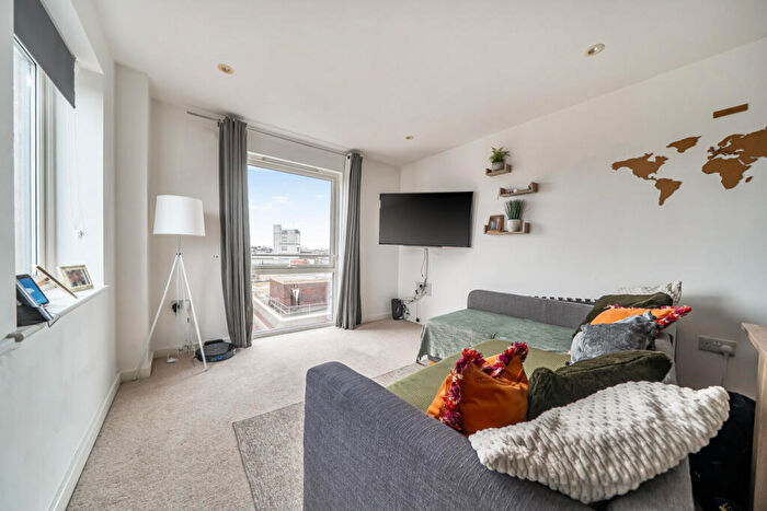 2 Bedroom Flat For Sale In Ringers Road, Bromley, BR1