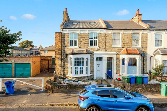6 Bedroom End Of Terrace House To Rent In Studholme Street, London, SE15