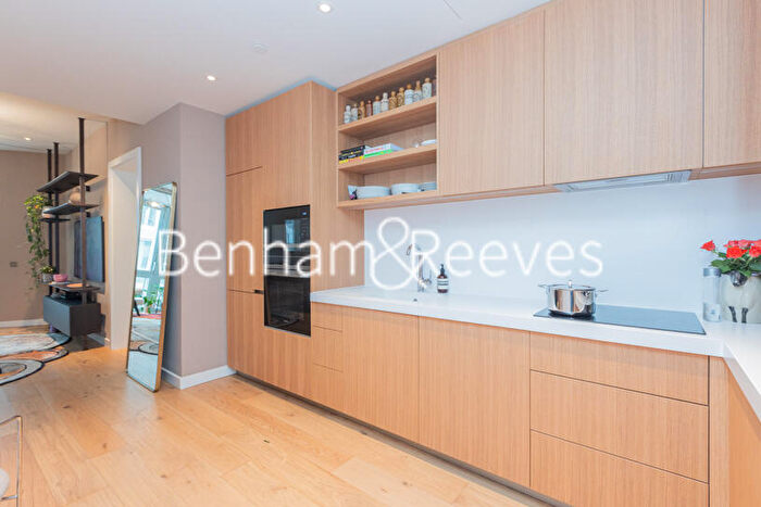 2 Bedroom Apartment To Rent In Prospect Way, Wilshire House, SW11