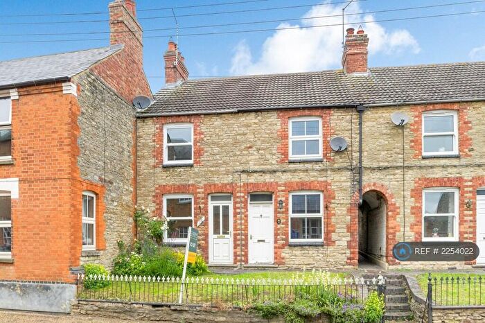 2 Bedroom Terraced House To Rent In High Street, Pytchley, NN14