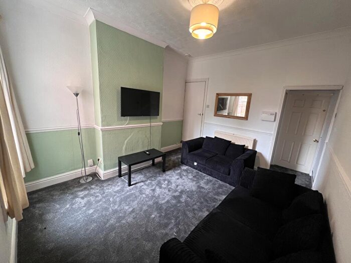4 Bedroom House To Rent In Hubert Road, Selly Oak, West Midlands, B29