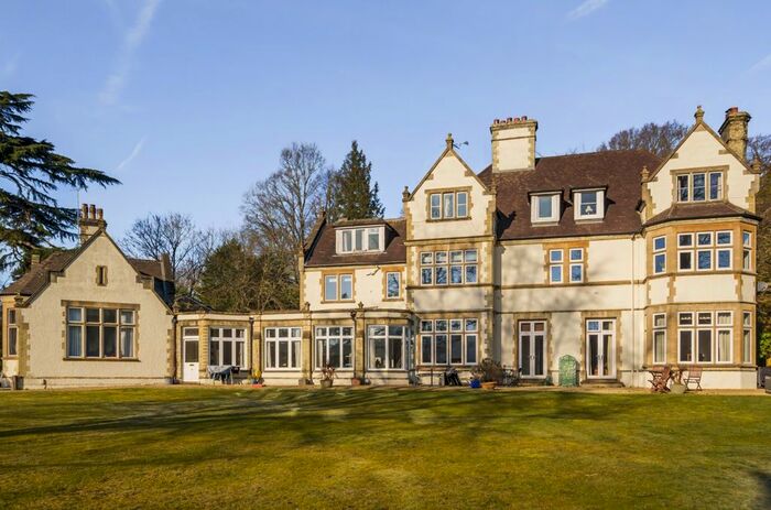 2 Bedroom Flat To Rent In Clarewood Drive, Camberley, GU15