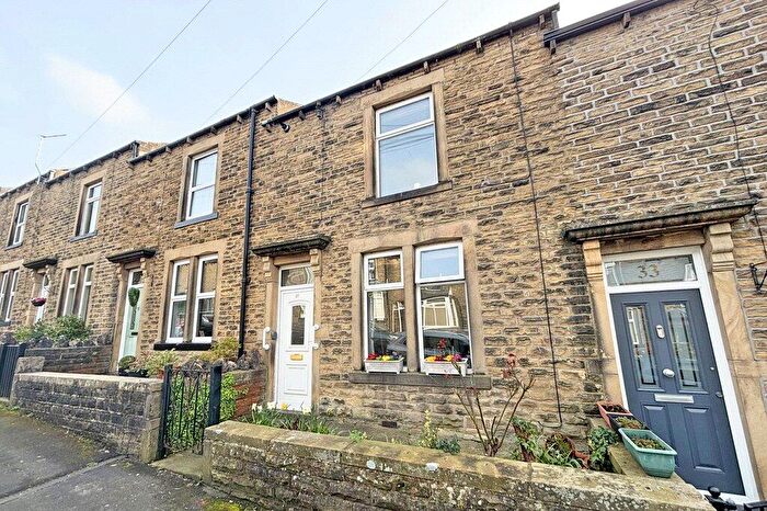 3 Bedroom Terraced House For Sale In Neville Street, Skipton, BD23