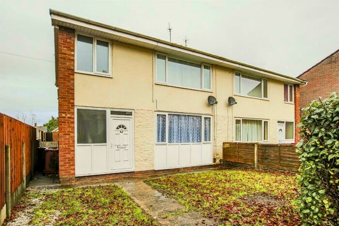 3 Bedroom Semi-Detached House To Rent In Ivy Street, Blackburn, BB2