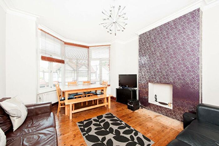 2 Bedroom Flat To Rent In Nibthwaite Road, Harrow, HA1