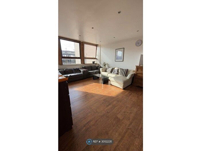2 Bedroom Flat To Rent In Lee Circle, Leicester, LE1