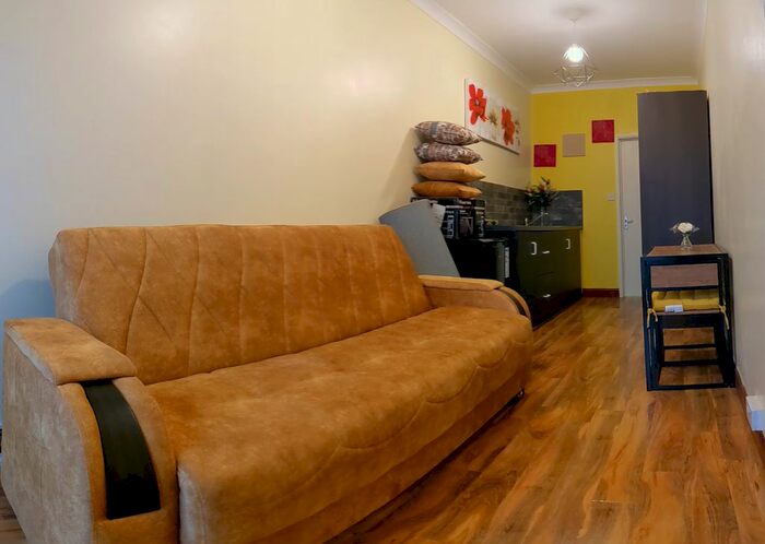 Studio To Rent In South Park Road, Ilford IG1