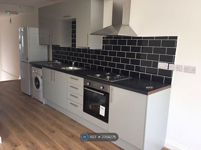 1 Bedroom Flat To Rent In Carlton Parade, Orpington, BR6