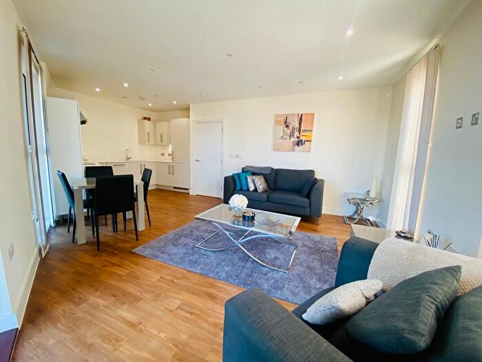 2 Bedroom Flat For Sale In Hatton Road, Wembley, HA0