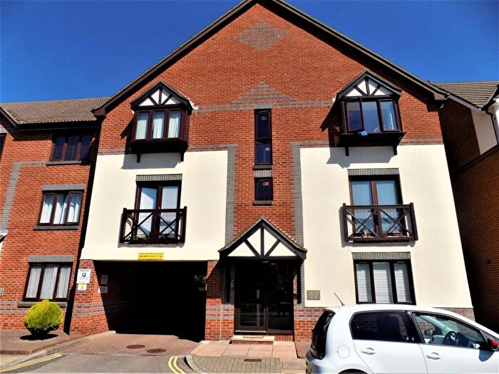 2 Bedroom Apartment To Rent In King Charles Street, Portsmouth, PO1