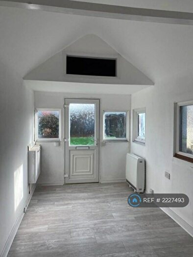 2 Bedroom Bungalow To Rent In Lake Way, Jaywick, Clacton-On-Sea, CO15