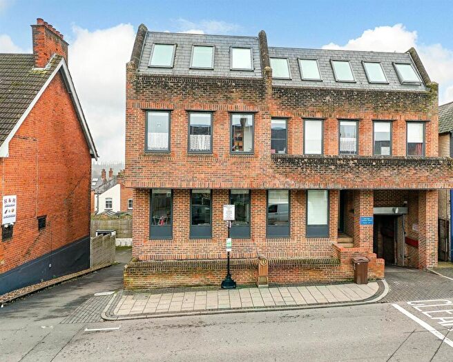 2 Bedroom Flat For Sale In London Road, St. Albans, AL1