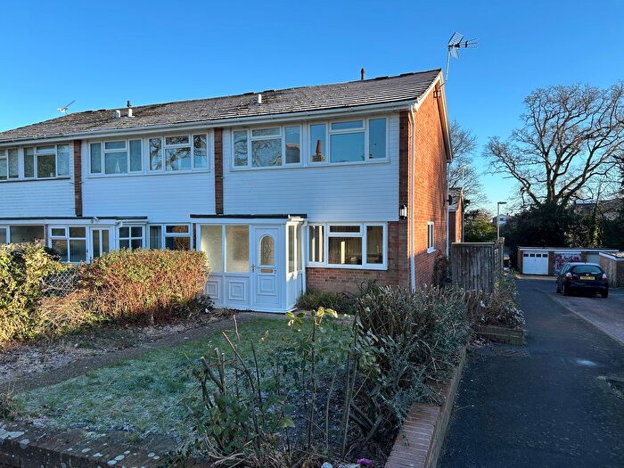 3 Bedroom End Terrace House To Rent In Forest Hill Way, Dibden Purlieu, SO45