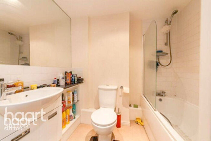 1 Bedroom Apartment For Sale In Throwley Way, Sutton, SM1