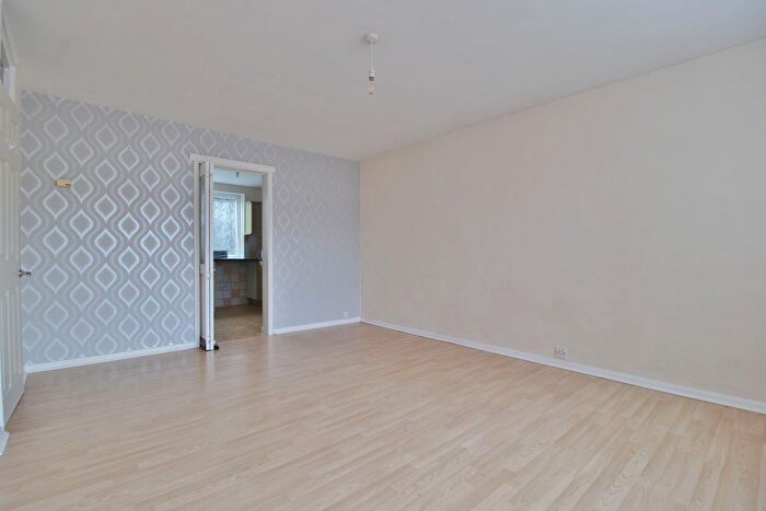 2 Bedroom Flat For Sale In Devonshire Avenue, Southsea, PO4