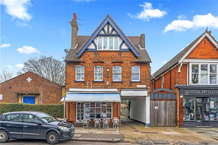 2 Bedroom Flat For Sale In Station Road, Hampton, TW12