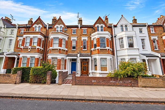6 Bedroom House For Sale In Gondar Gardens, London, NW6