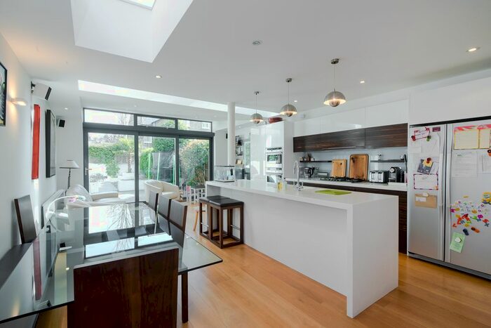 5 Bedroom End Of Terrace House To Rent In Melody Road, London, SW18