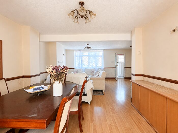 4 Bedroom Semi-Detached House To Rent In Latymer Way, Edmonton, London, N9
