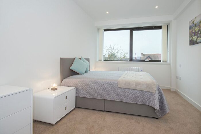 1 Bedroom Flat To Rent In Banbury Road, Oxford, OX2