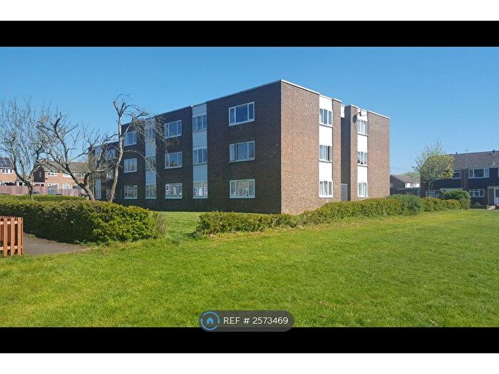 2 Bedroom Flat To Rent In Wesley Court, Royal Wootton Bassett, Swindon, SN4