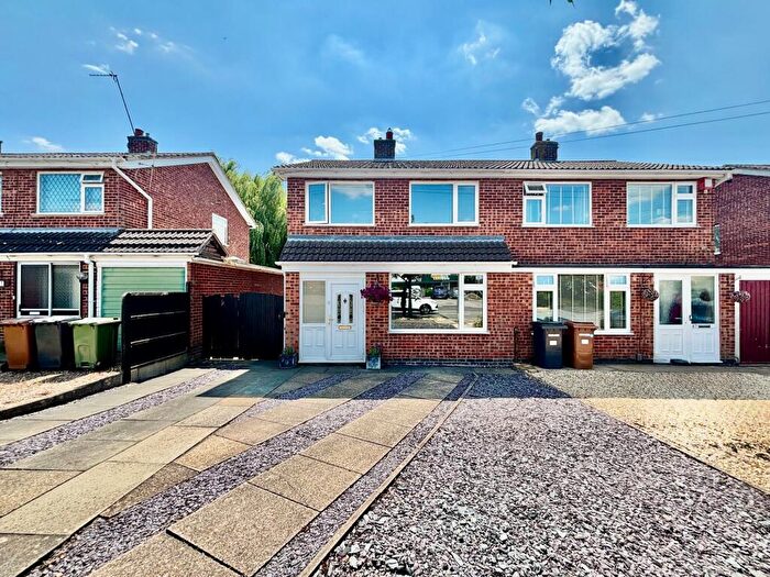 3 Bedroom Semi-Detached House For Sale In Valley Road, Melton Mowbray, LE13