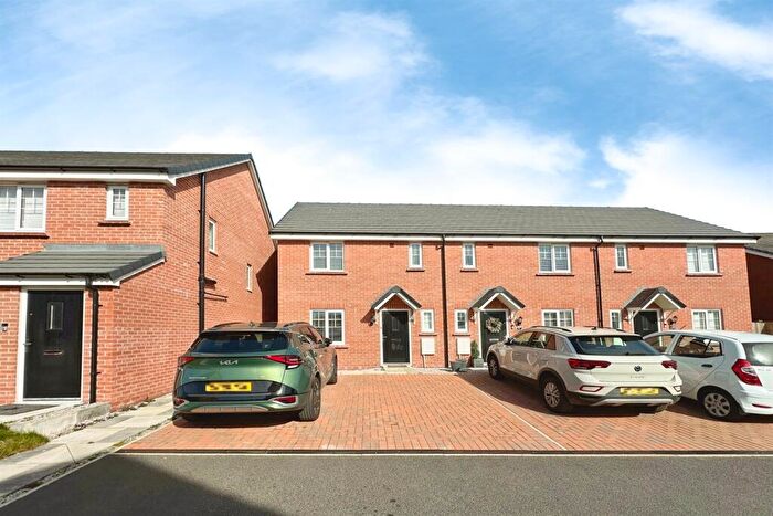 3 Bedroom End Of Terrace House For Sale In Newhaven Road, L6