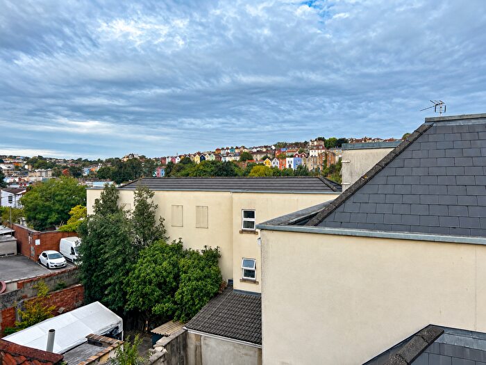 2 Bedroom Flat To Rent In Third Floor Flat, Ashley Road, Montpelier, Bristol, Bristol, BS6