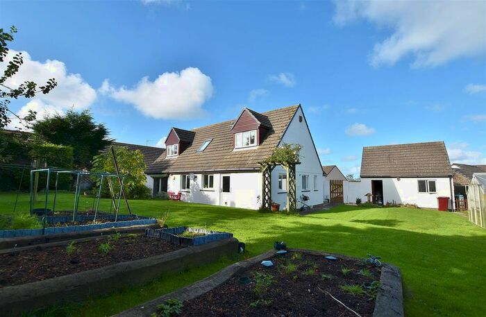 5 Bedroom Detached Bungalow For Sale In Deer Park Close, Tiers Cross, Haverfordwest SA62