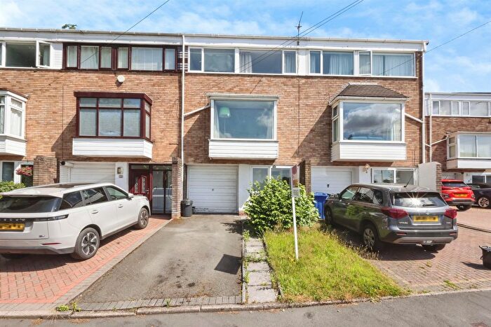 3 Bedroom Terraced House For Sale In Tibberton Close, Halesowen, B63