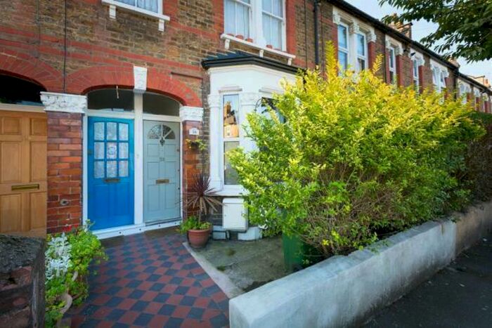 1 Bedroom Flat To Rent In Ringwood Road, London, E17